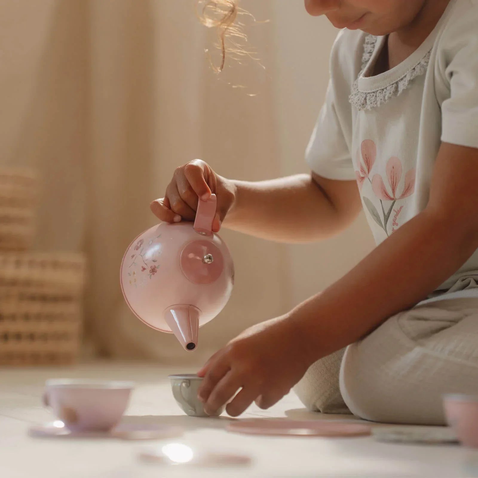 Tin Tea Set - Fairy Garden - Pink - 14 Pieces