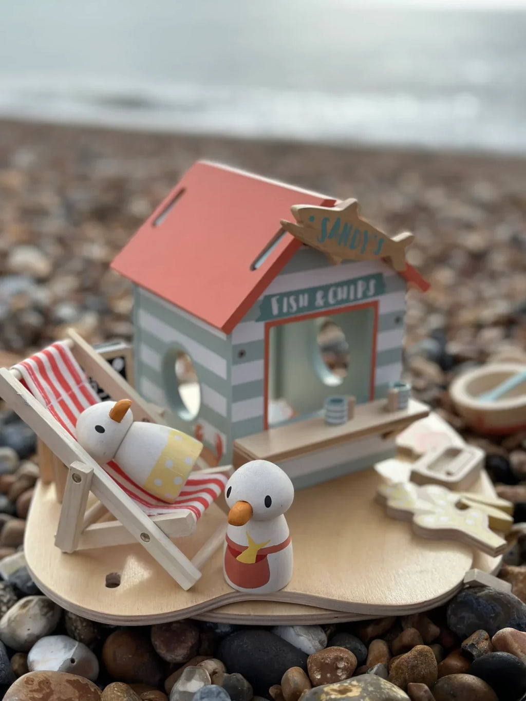 Wooden Beach Hut Play Set - Sandy's Fish and Chips