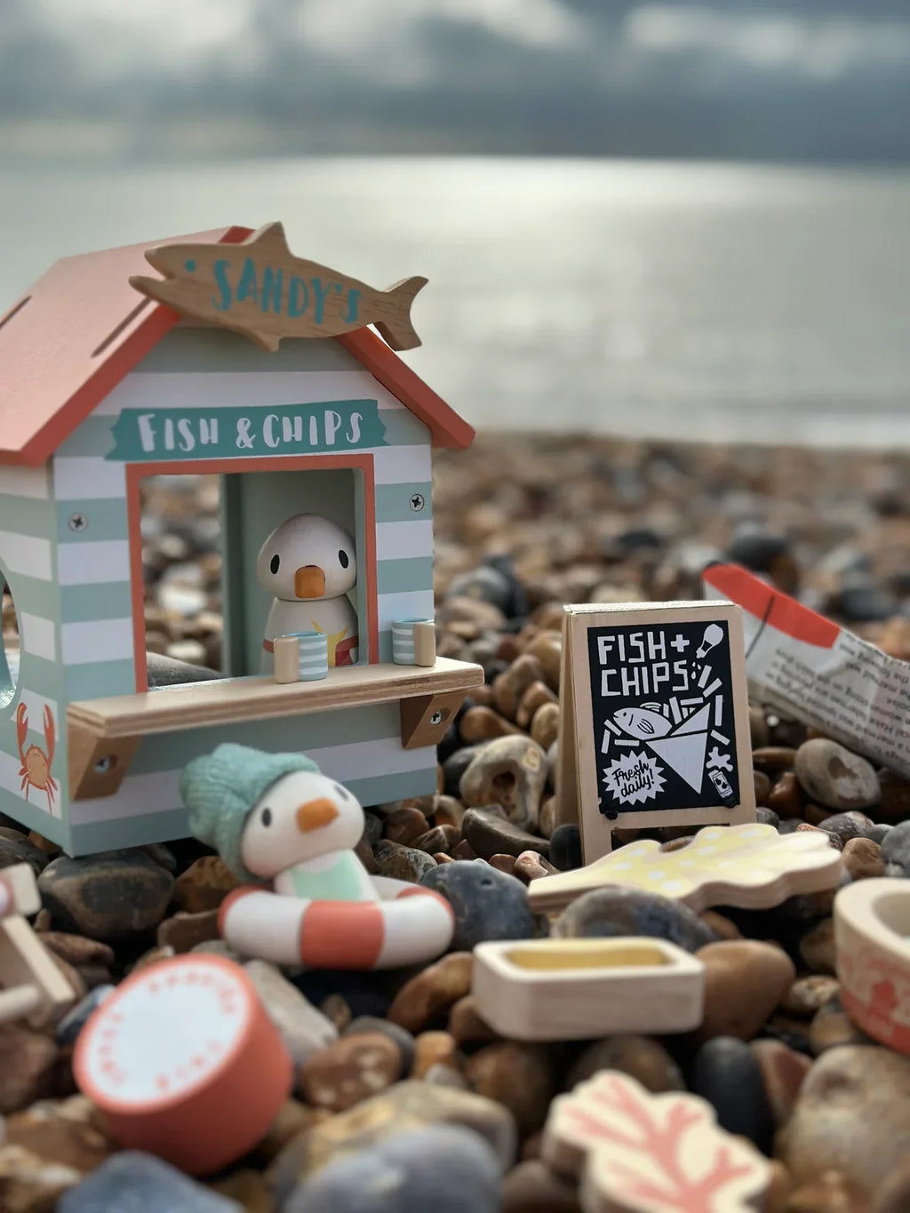Wooden Beach Hut Play Set - Sandy's Fish and Chips