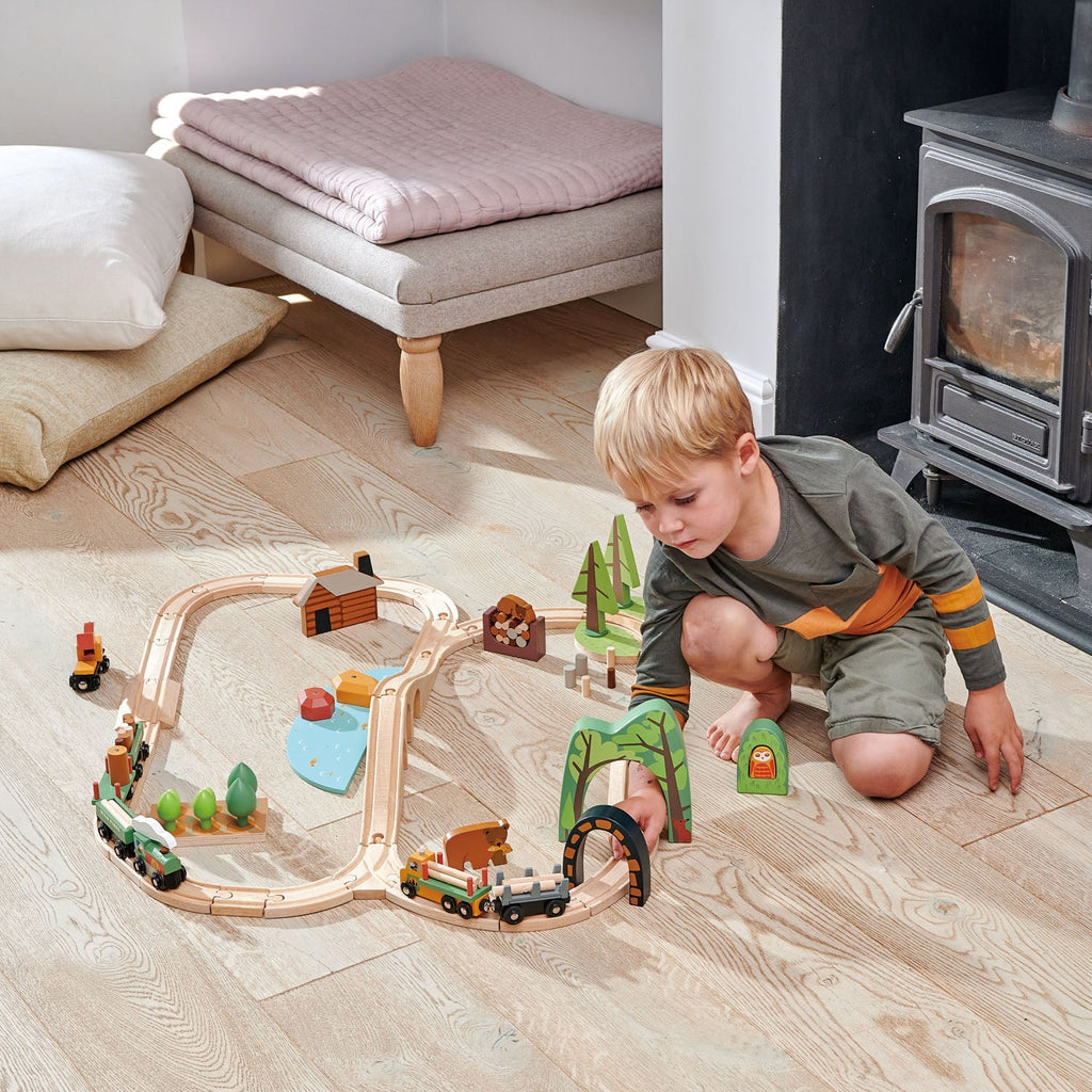 Wooden Train Set - Wild Pines - 30 Pieces