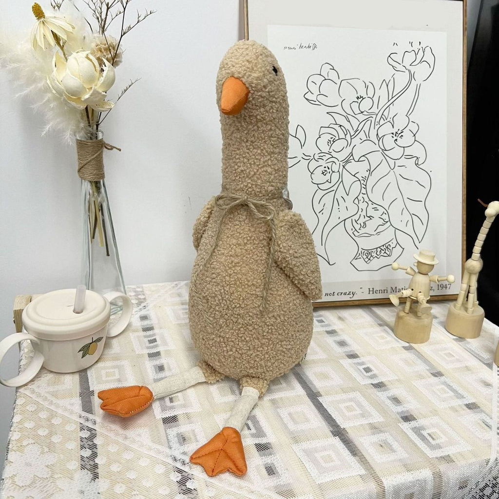 Goose Plush Toy, Soft Stuffed Animal Doll with Scarf, 43 cm, close-up of the fabric texture